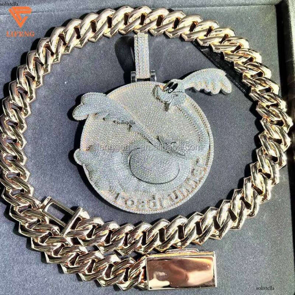Fashion Design Solid Sier Gra Moissanite 18mm 20mm Wide Dia Iced Out Pendant Necklace Cuban Link Chain for Rapper BGD2