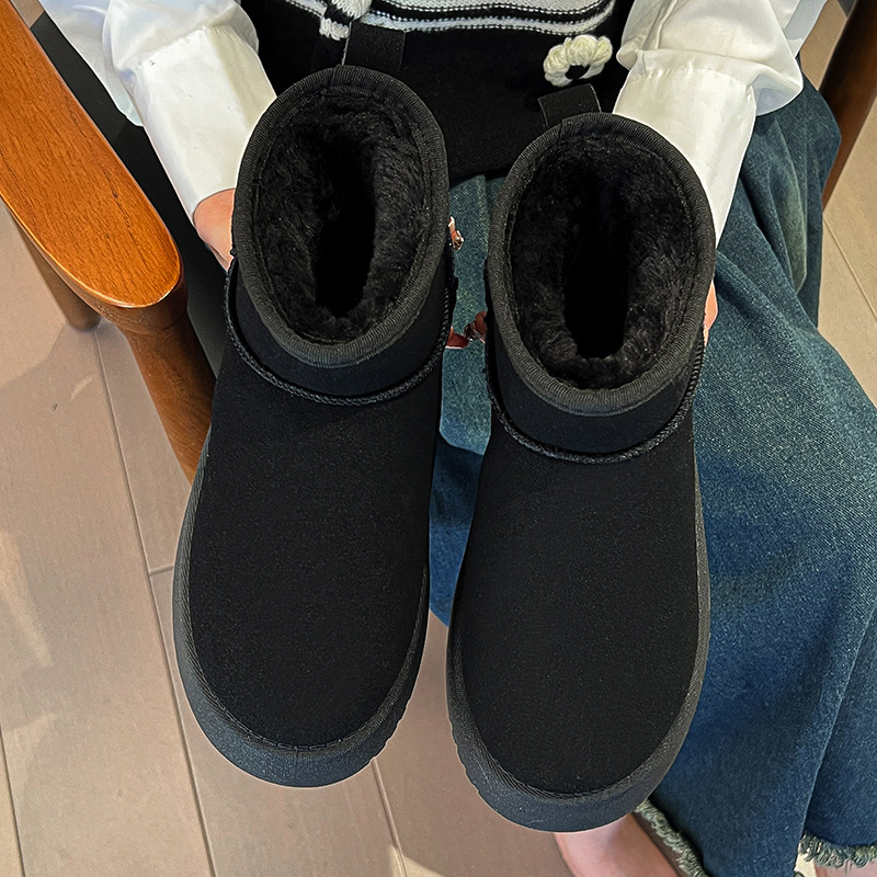 Free delivery designer woman boots Bare boots, short boots professional commuting comfortable boots