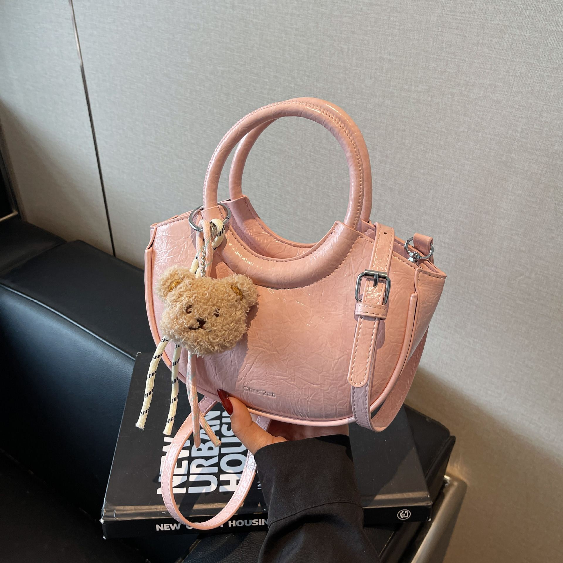 Cross-border Wholesale Niche Design Exquisite Round Ring Handbag For Women 2025 New Luxury Bag High-end Designer Bag Fashionable Single Shoulder Cross