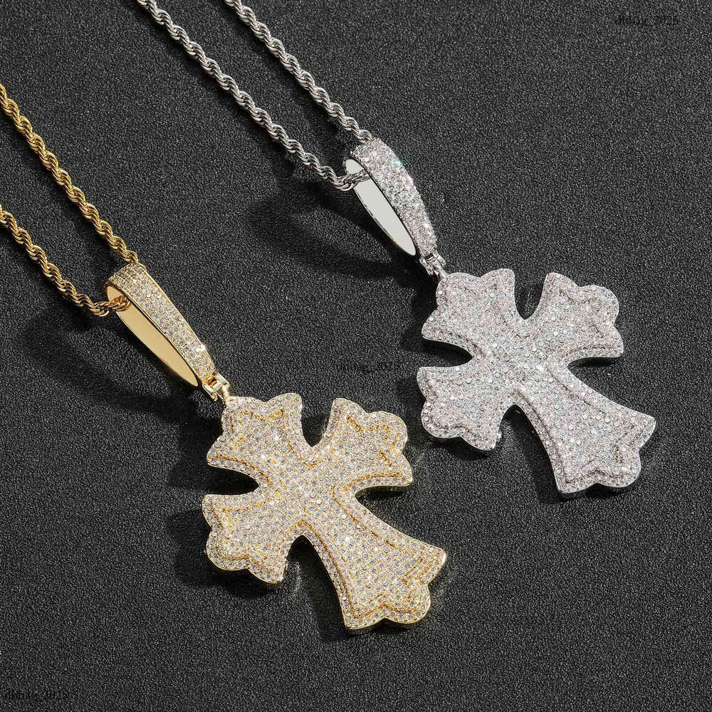 Minimalist Cross Pendant Sterling Silver Inlaid Moissanite chain Full Dia Necklace for Men and Women Creative Versatile Jewelry