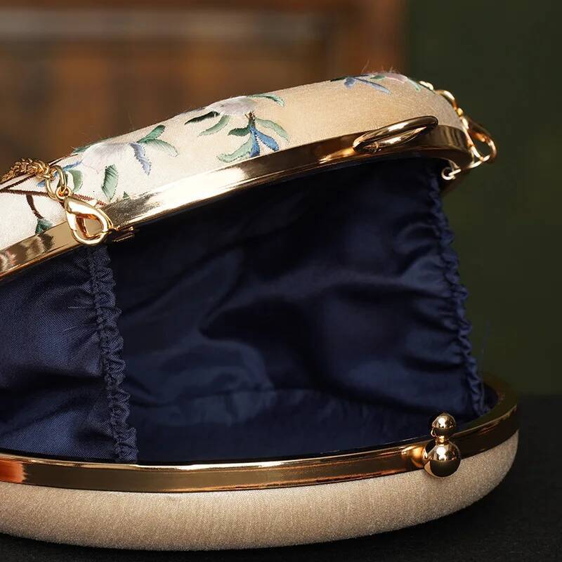 Brand Aristocratic Elegant Round Crossbody Classical Beauty Retro Fashion, Chinese Soviet Style Embroider, Landscape Painting, Flower and Bird Pattern