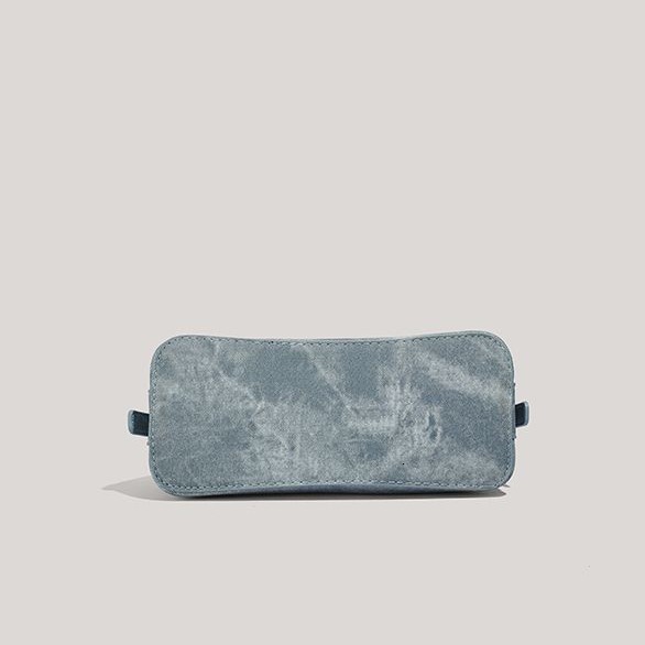 Underarm for Women 2025 Autumn Winter New High-Quality Texture Chain Crossbody Baguette Bag ddmymoon