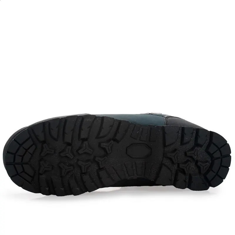 Hiking Shoes Men Outdoor Mountain Climbing Sneaker Mens Top Quality Fashion Casual Snow Boots 250805