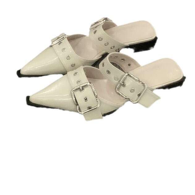 2025 New Women's Summer Outdoor Thick Low Designer Shoes Heel Belt Buckle Half Closed British Style Pointed Toe Slippers