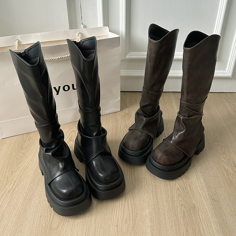 new Free delivery designer woman boots Fashionable Martin boots casual and comfortable daily commuting boots
