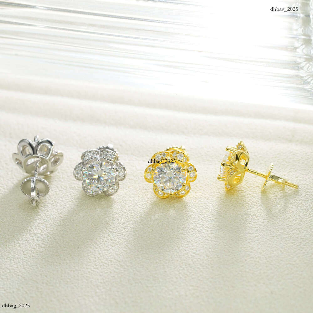 INS New Iced Out VVS Inlaid Moissanite Flower Simple Stud Earrings Jewelry