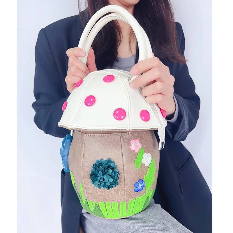 Creative Mushroom Shape Handbags for Women Fashion Designer Brand Purses Cartoon Shoulder Female Crossbody Bags Bucket Bag
