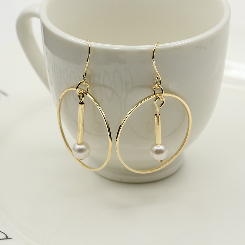 Ins Style Simple Hollow Round For Women, Personality And Temperament Pearl Pendant Circle Earrings