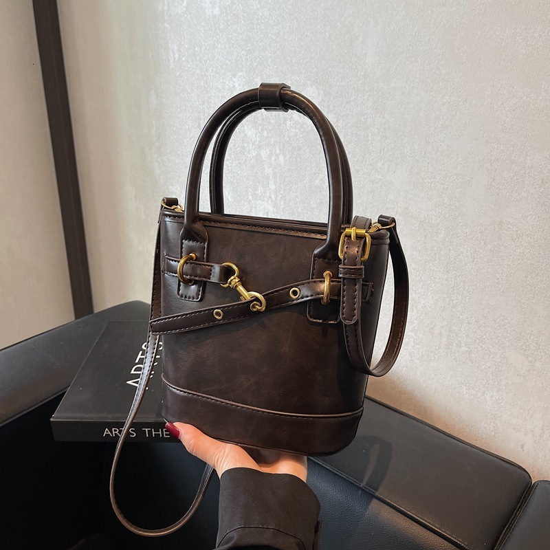 Niche Bags For Women 2025 New Autumn Winter Vintage Versatile Luxury Bag Handbag Crossbody Bag High-end Feel Designer Bag Cross-border Wholesale Bucke