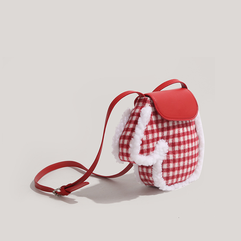 2025 New Red and White Checkered Fashion Handbag Niche Commuter Shoulder Crossbody Bag ddmymoon