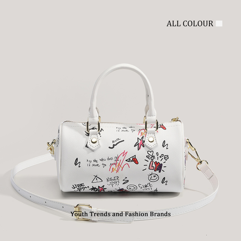 2025 New Graffiti Handbag Bear Bucket Fashion Single Shoulder Crossbody Bag ddmymoon