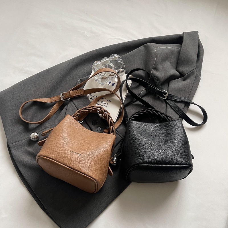Wholesale 2025 New Bucket Bag Shoulder Bag Cute Handbag Luxury Bag Designer Bag High-end Fashion Solid Color High Appearance Crossbody Bag