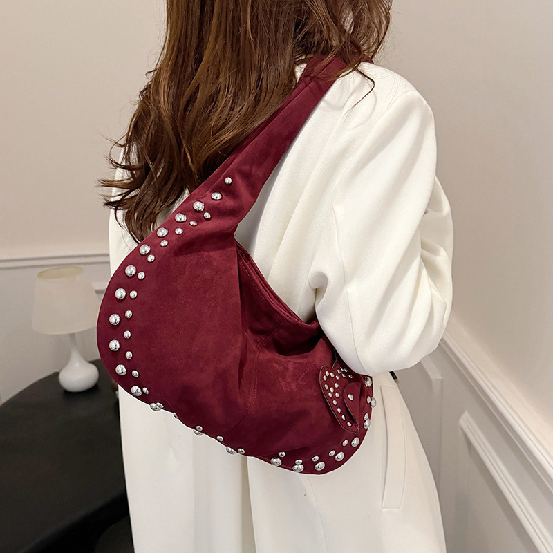 Luxury Bag 2025 Autumn Winter New Suede Women's Bag Single Shoulder Crossbody Designer Bag Rivet Matte Crescent Underarm Casual Tote Handbag
