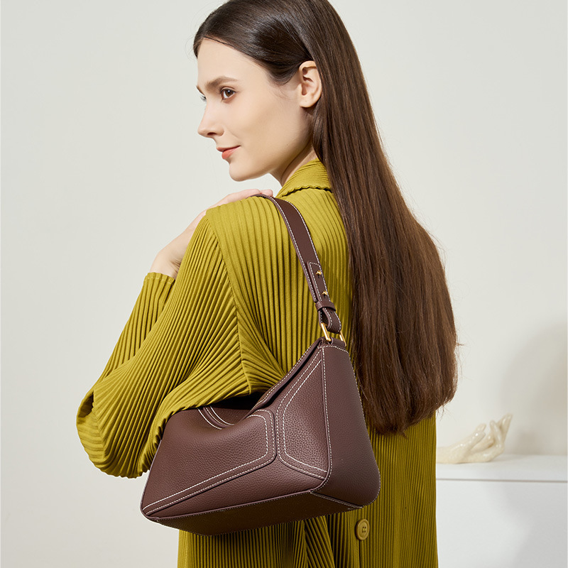 New Women's Single Shoulder Underarm Geometric Genuine Leather Pillow First Layer Cowhide Crossbody Commuter Bag
