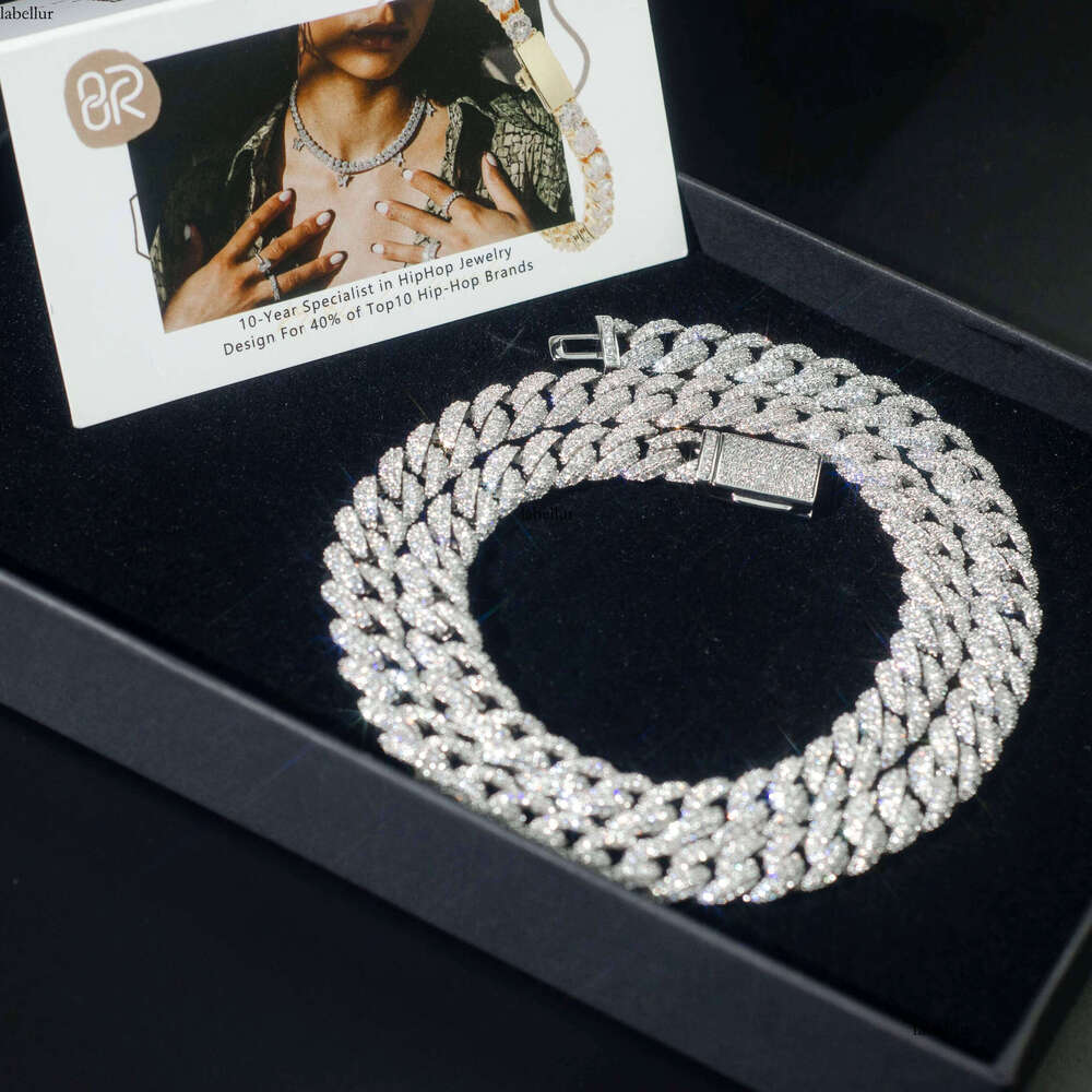 Stylish Wholesale 14MM VVS Dia Cuban Chain Bracelet for a Luxurious Accessory