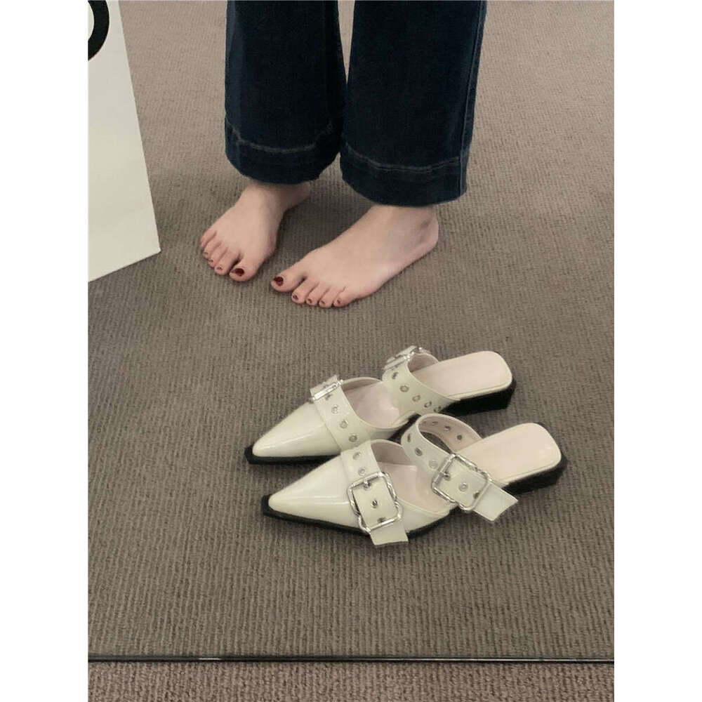 2025 New Women's Summer Outdoor Thick Low Designer Shoes Heel Belt Buckle Half Closed British Style Pointed Toe Slippers
