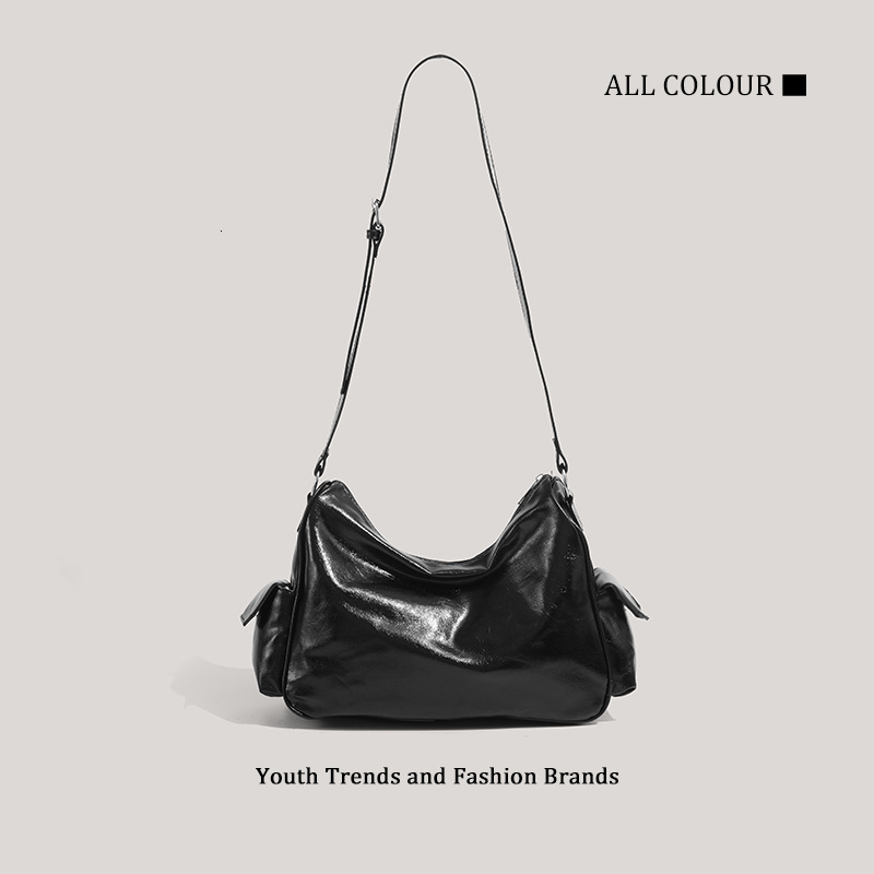 2025 Personality Trendy Versatile Fashionable Multi-Pocket Tote Shoulder Commuting Large Capacity New Bag ddmymoon