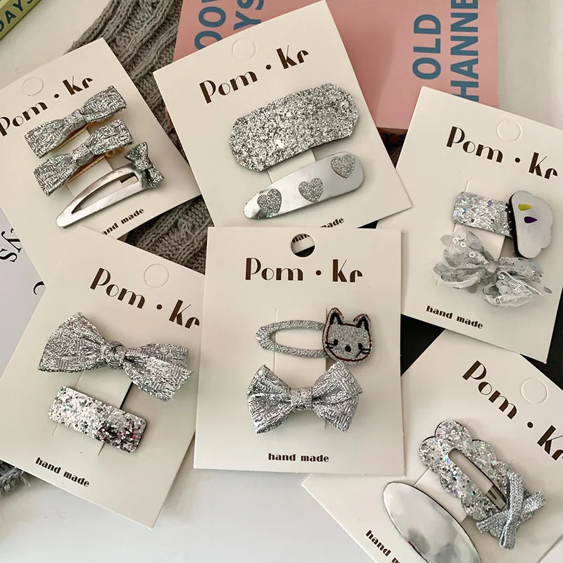 2pc Korea Fashion Glitter Silver Color Baby Hair Clips Bowknot Hair Pins Kids Hairpins Sequin BB Barrettes for Girls Headwear 250807