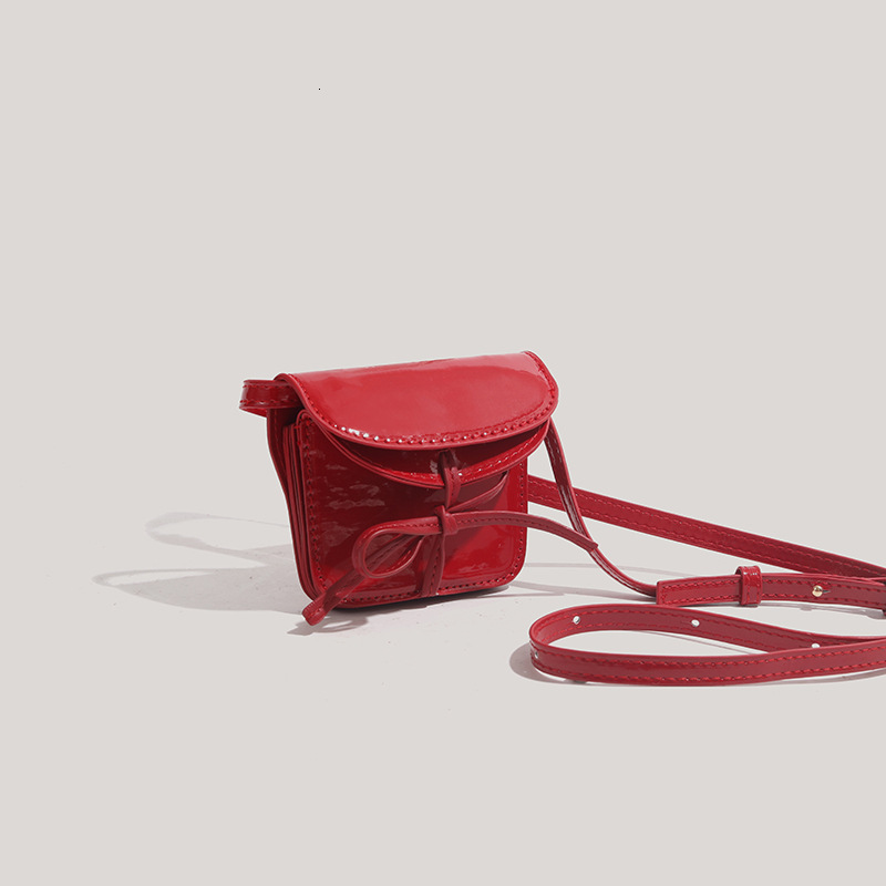Red Niche Small Square 2025 New Bowknot High-end Stylish Crossbody Shoulder Bag ddmymoon