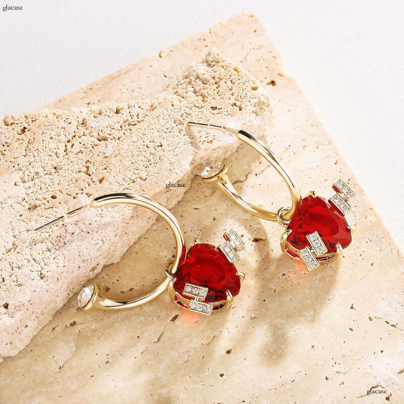 Heart Zircon Pendant Earrings for Women, Minimalist Style, Simple and Unique Stud Earrings, Exquisite High-end Temperament Ear Jewelry