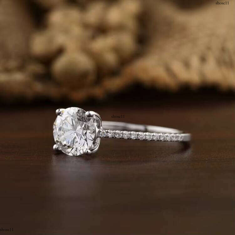 Hot Sale Custom Gold Bling White Round 1.0ct 4 Claw Prongs Moissanite Dia Women Engagement Wedding Ring