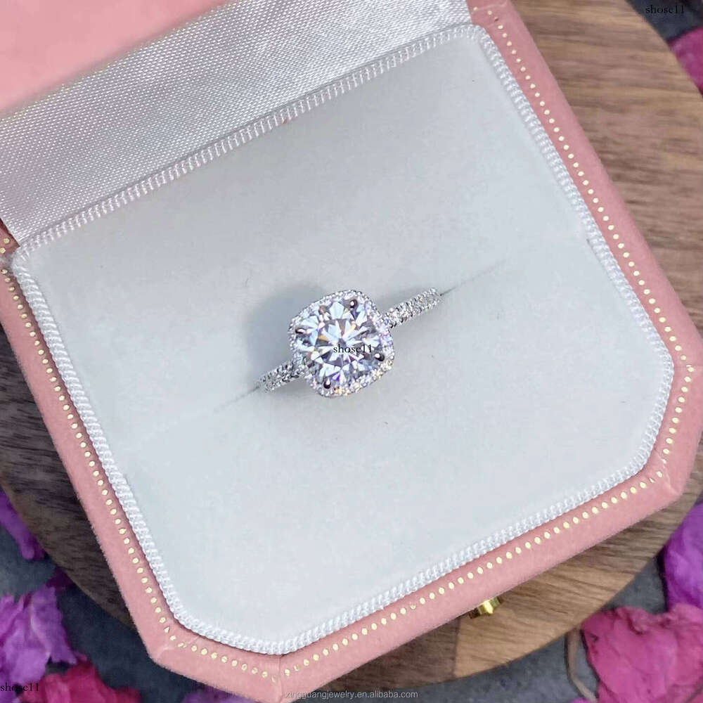 XG Women Dia 7mm 2CT Cushion Cut Fine Jewelry Real Sier Plated Gold VVS Moissanite Ring
