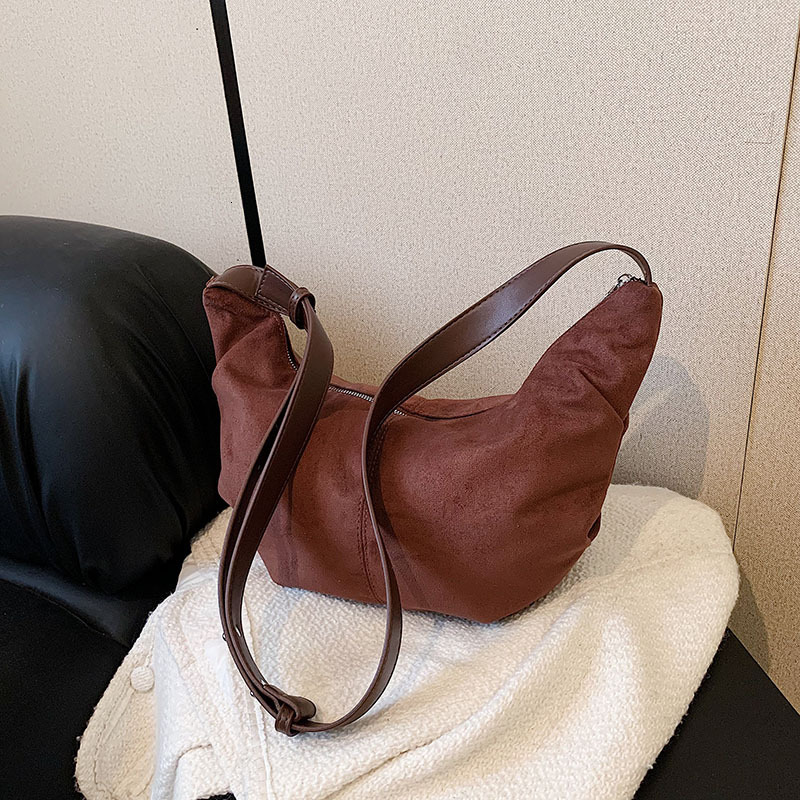 Autumn Winter Vintage Plush Single Shoulder Bag For Women Matte Luxury Bag Underarm Dumpling Designer Bag Bag High-end Suede Large Capacity Pleated Cr