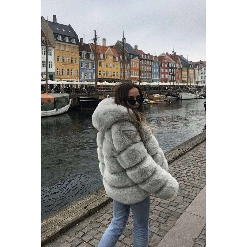 Women's thick warm long sleeve hat imitation rabbit fur coat