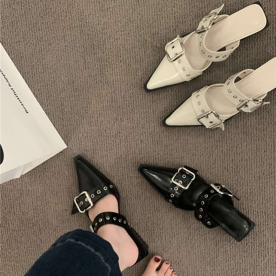 2025 New Women's Summer Outdoor Thick Low Designer Shoes Heel Belt Buckle Half Closed British Style Pointed Toe Slippers