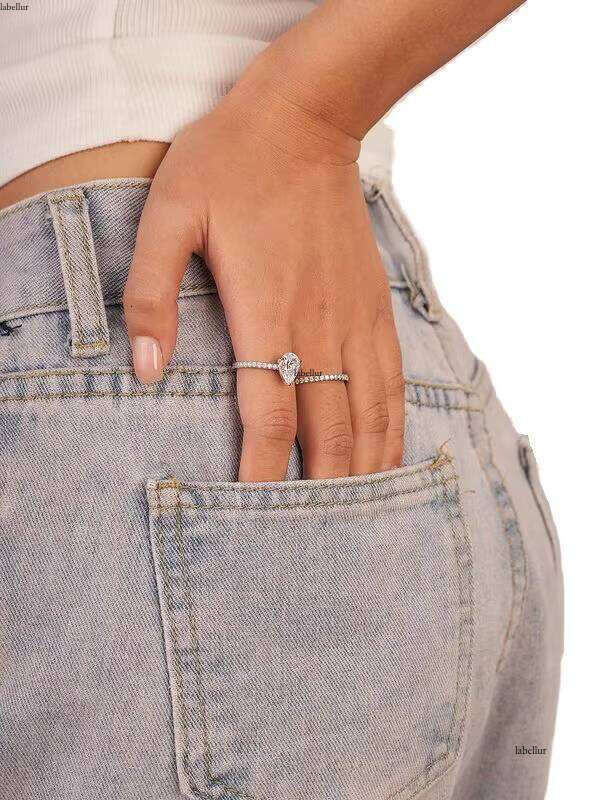Ladies Single Dia Ring Trendy Water Drop Zircon for Wedding Engagement Fashion Rings