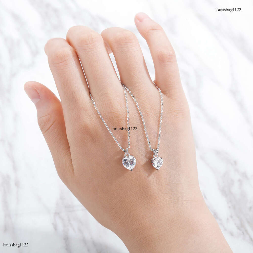 Iced Out VVS D Color Heart Moissanite 1-2 ct Women's Valentine's Day Pendant Gold Plated Necklace