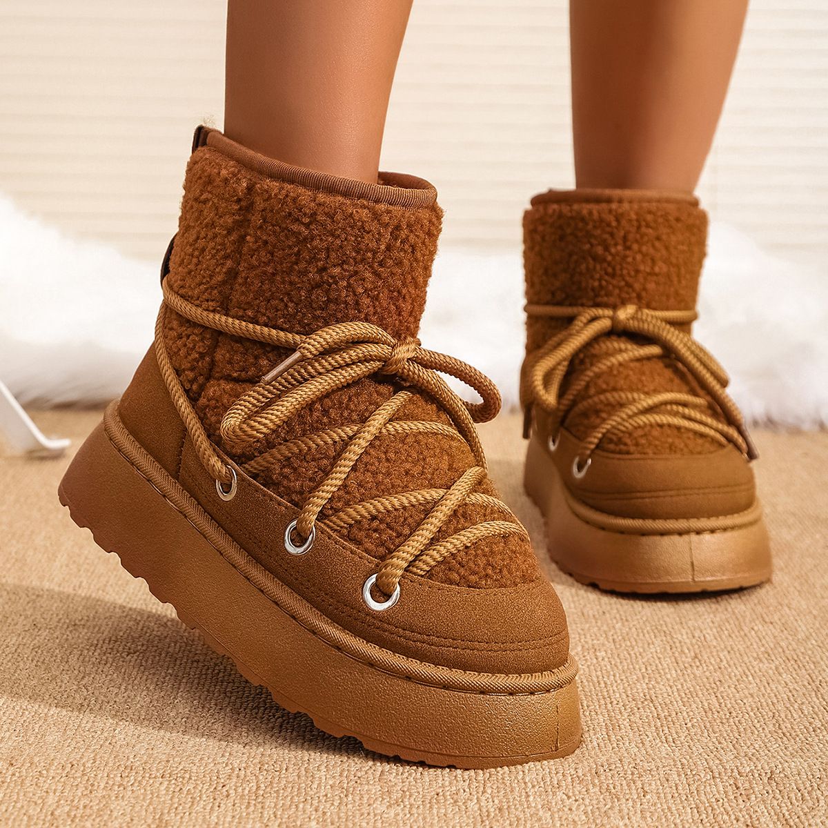 new Free delivery designer woman boots Cotton boots with plush insulation loose and comfortable cotton shoes
