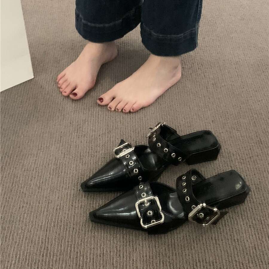 2025 New Women's Summer Outdoor Thick Low Designer Shoes Heel Belt Buckle Half Closed British Style Pointed Toe Slippers