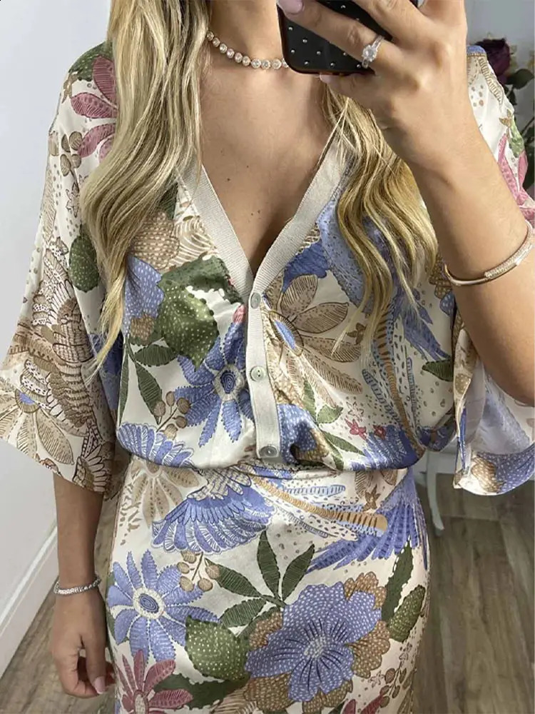 Color Blocked Printed Shirt Long Skirt Two Piece Set Fashion Silk Satin Straight Tube Casual Short Sleeved Blouse Beach Skirts 250808