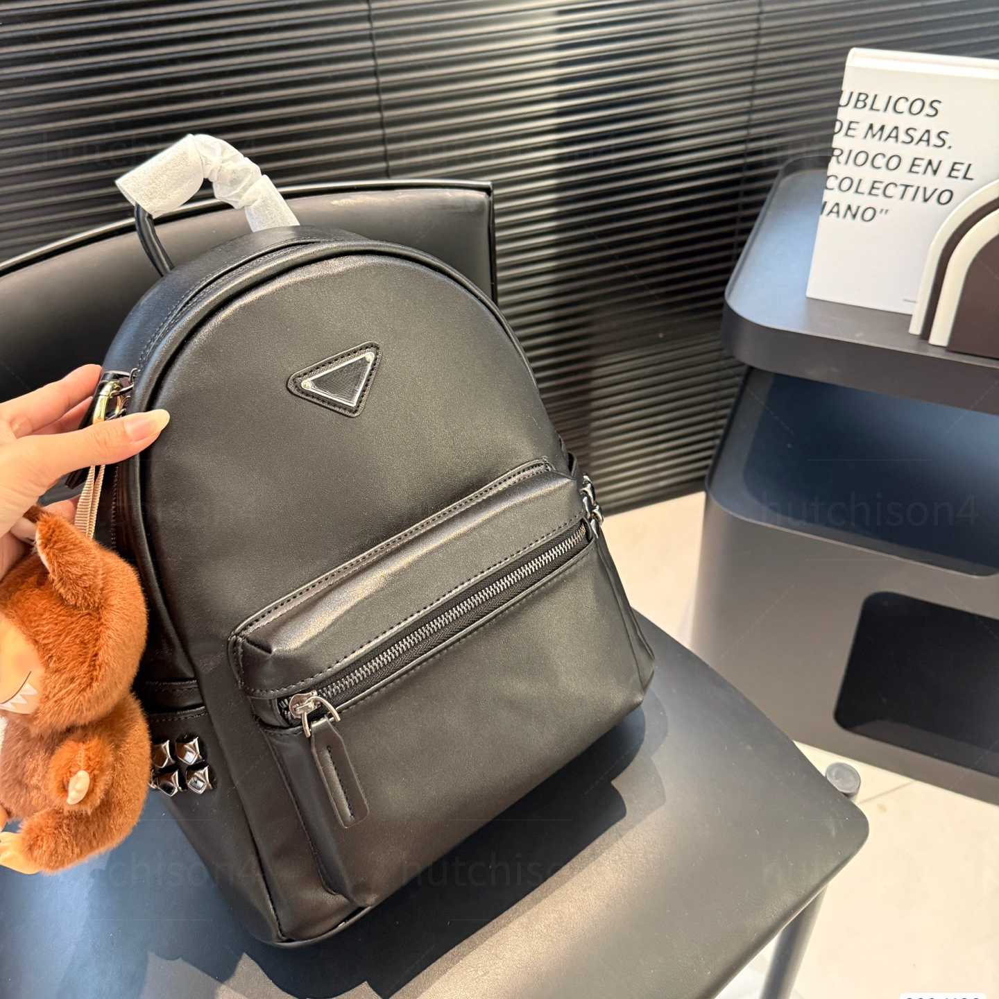 Luxury Backpack for Men and Women Luxury Backpack Lightweight Casual School Bag Simple and Versatile High-end Business Casual Backpack Nylon Material