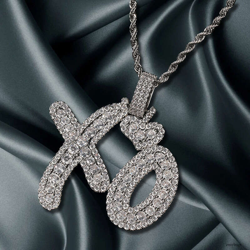 Hip-Hop Boy New Heart XO Letter Micro-Inlaid Moissanite chain Pendant Unisex Personalized Jewelry Couple Necklace