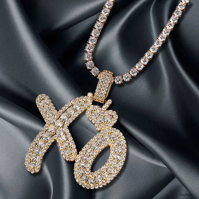 Hip-Hop Boy New Heart XO Letter Micro-Inlaid Moissanite chain Pendant Unisex Personalized Jewelry Couple Necklace