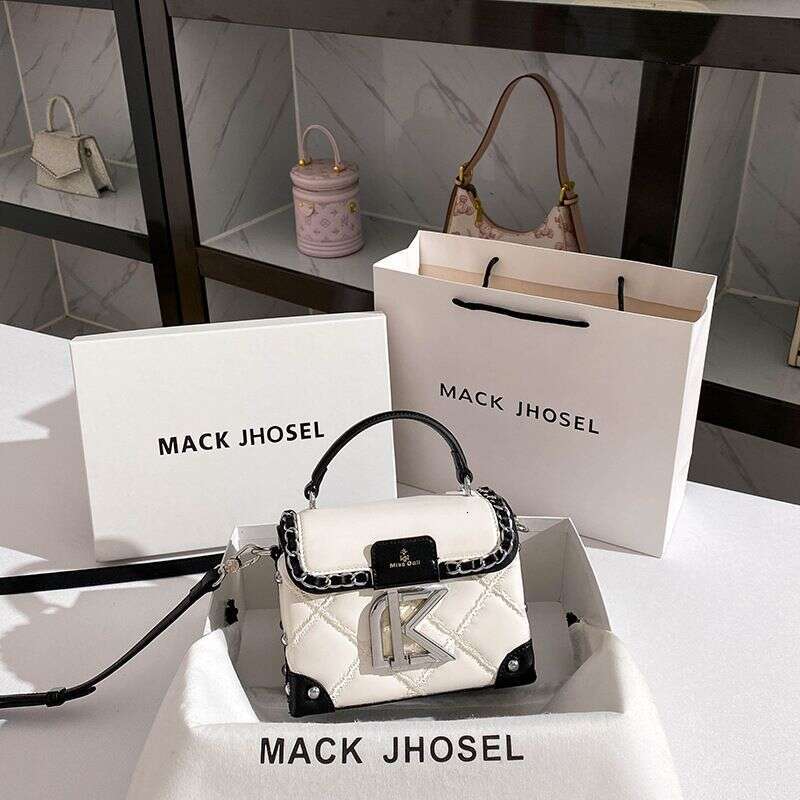 Womens Bags One piece fashion niche contrast color box bag