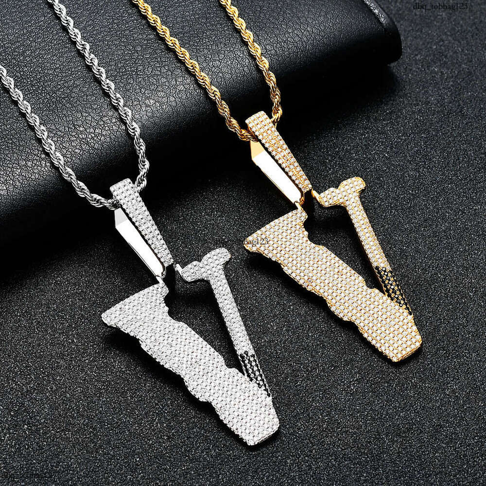 Full Dia Large V Pendant Necklace Trendy Brand Hip Hop Personality Jewelry