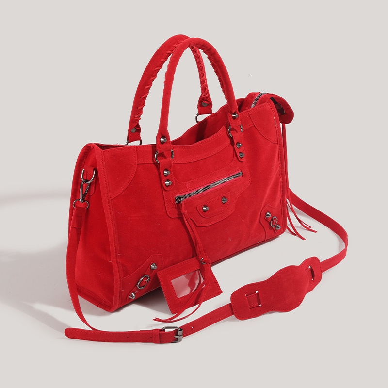 Paris Hot Girl for Women 2025 New Red Large Capacity Tote High-end Bag ddmymoon