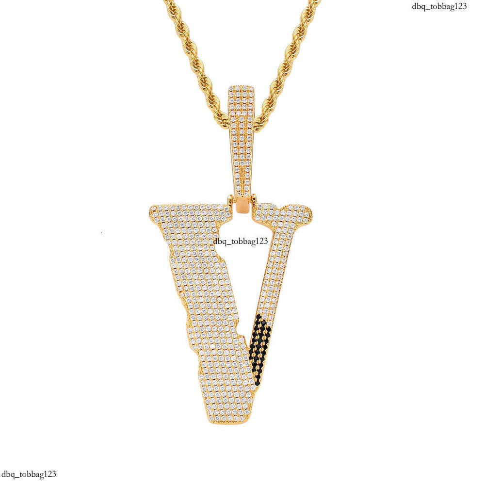 Full Dia Large V Pendant Necklace Trendy Brand Hip Hop Personality Jewelry