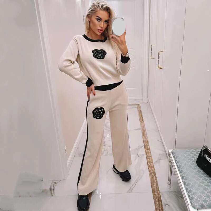 Women's Clothing Camellia Casual Suit Women's Fashionable Style Knitted Wide Leg Pants Woolen Two Piece Set