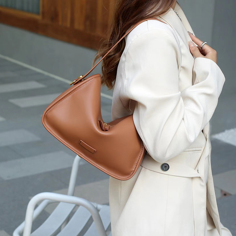 2025 New Luxury Handbag High Quality Niche Leather Large Capacity Women's Crossbody Bag Free Shipping Designer Luxury Single Shoulder Underarm Wo