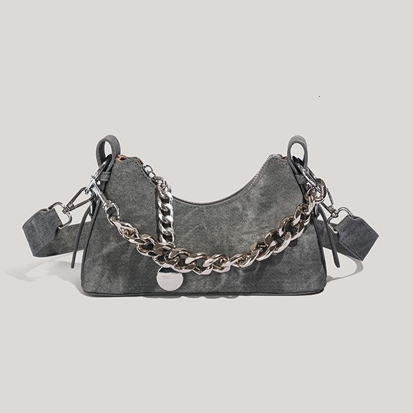 Underarm for Women 2025 Autumn Winter New High-Quality Texture Chain Crossbody Baguette Bag ddmymoon