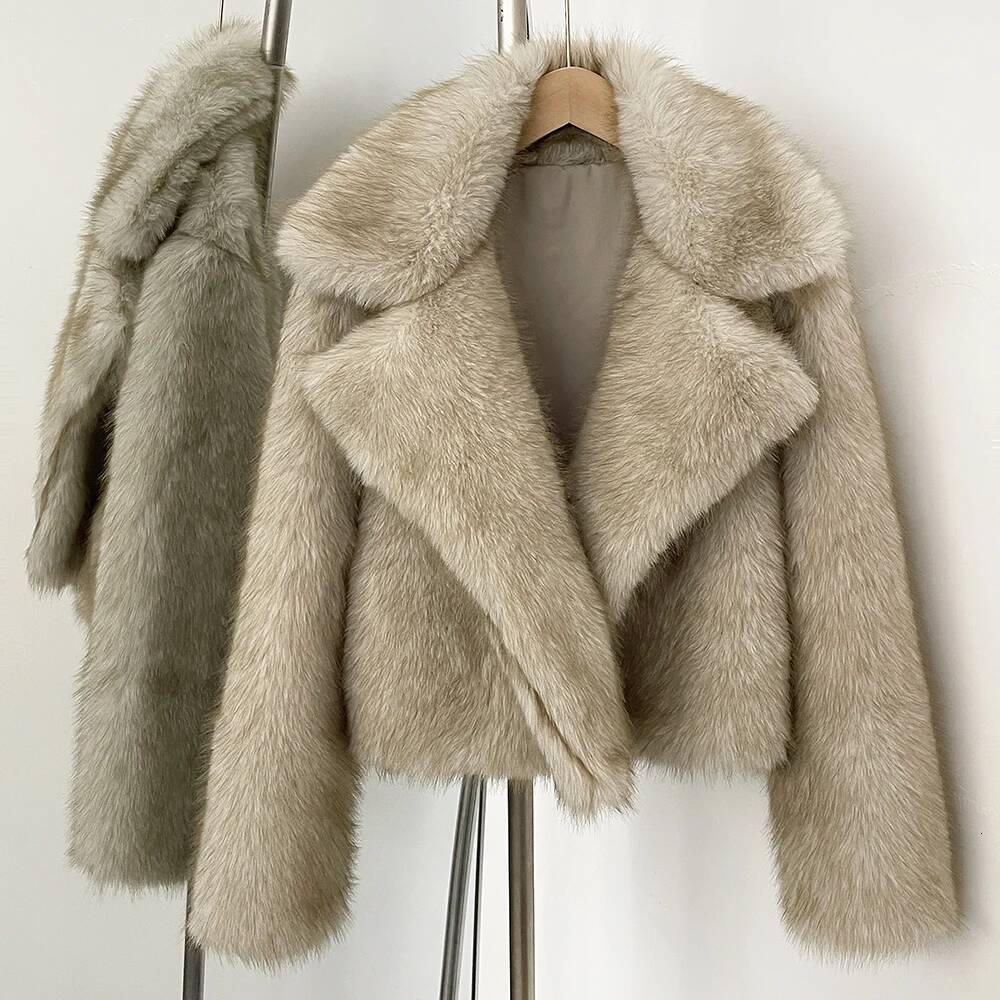 2025 Autumn Winter Clothes Women Fashion Short Faux Jacket Suit Collar Fake Coat Long Sleeve Artificial Fox Fur Overcoat