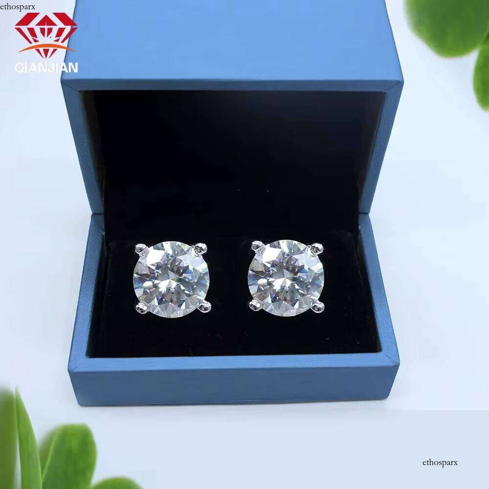 Qianjian Classic 1ct Sterling Sier GRA VVS Moissanite 4 Claws Stud Earrings for Women