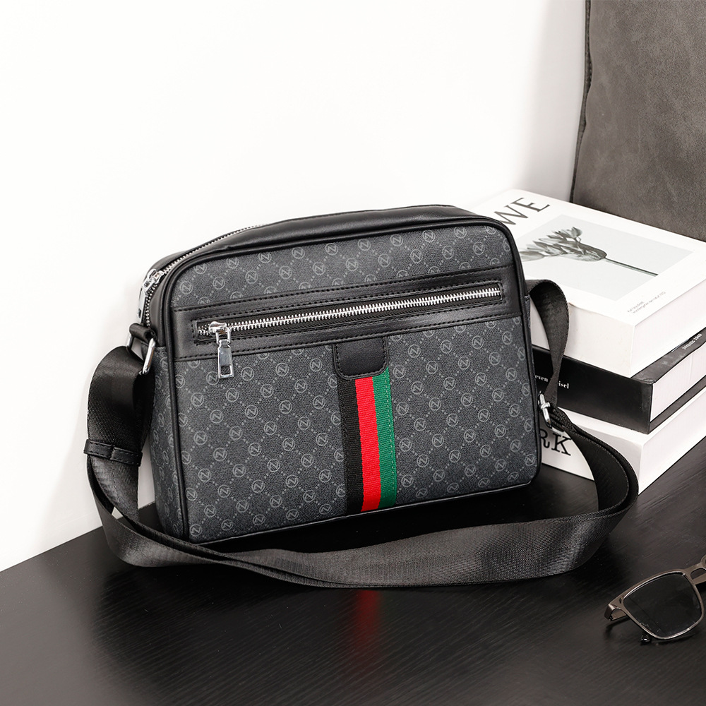 New fashion shoulder bag men's trend all kinds of multifunctional mobile phone bag leisure large capacity satchell bag 2025s hot