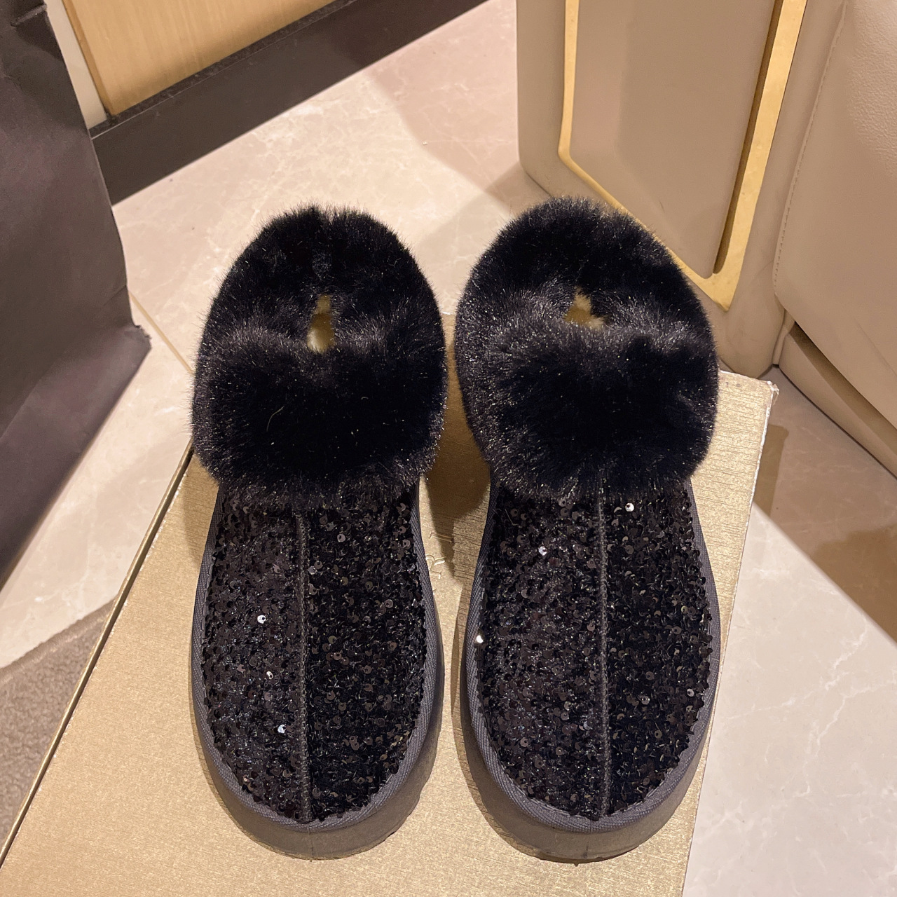 new Free delivery designer woman boots Cotton boots with plush midsole snow boots personalized warm cotton shoes