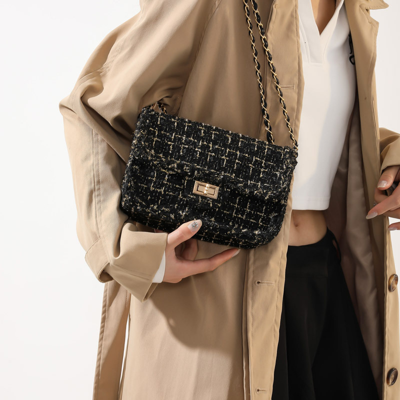 This Year's Trend Luxury Bagfree Shipping Designer Small Square Bag 2023 New Autumn Bag Women Chain Personality Crossbody Bag Casual Simple Shoul