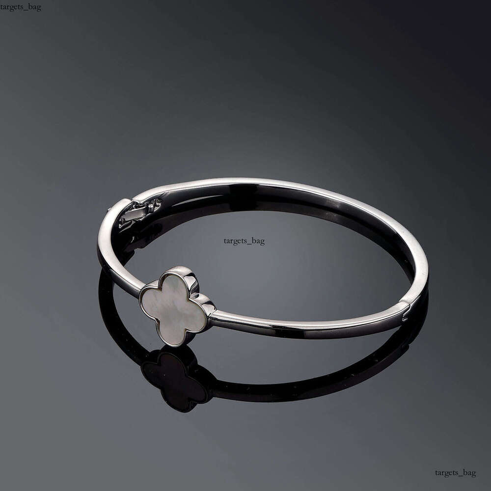 Classic Sword of Justice Luxurious Nail Jewelry Unique Niche Four-Leaf Clover Internet Celebrity Bracelet